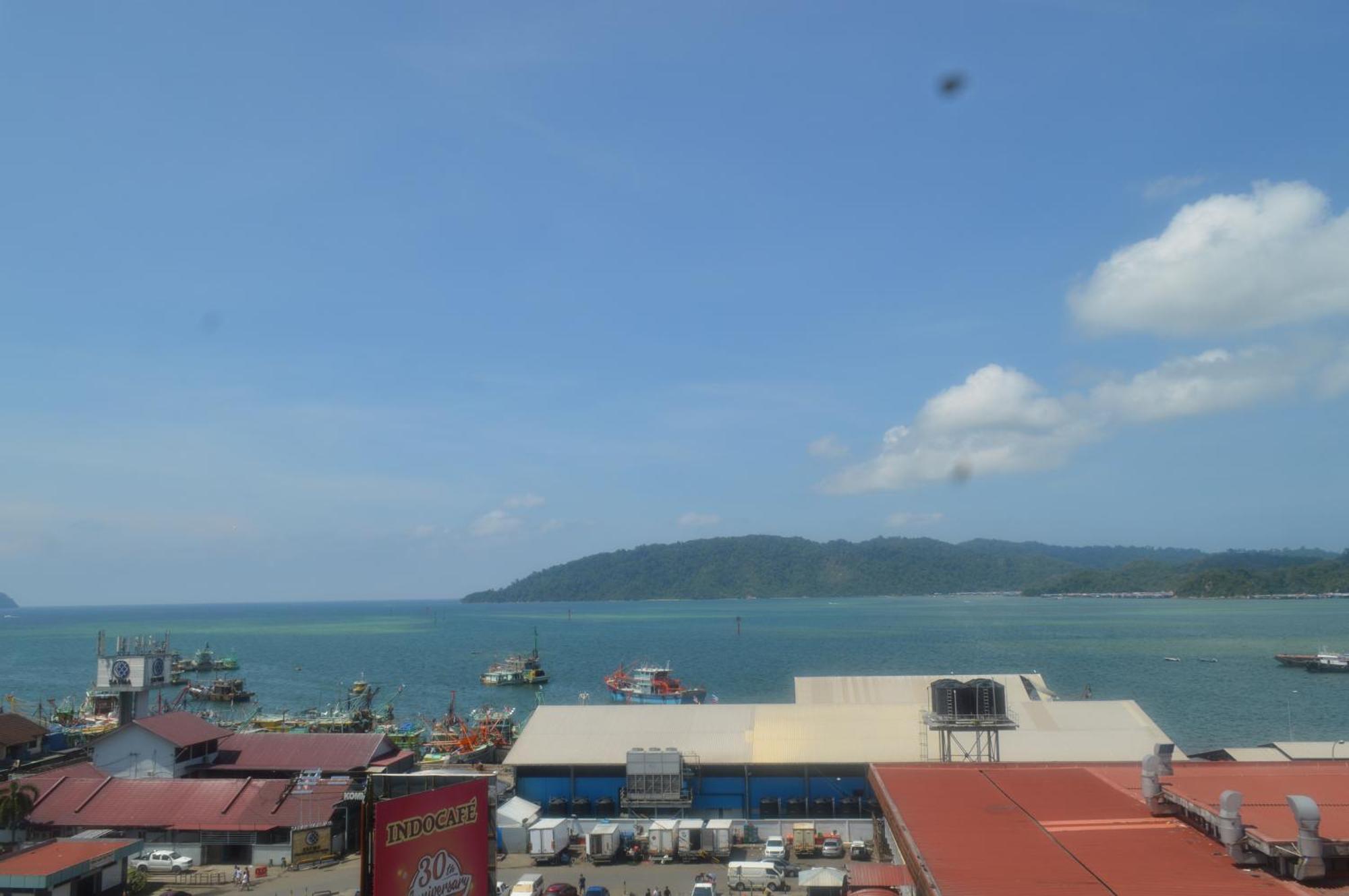 Pinay Home- The Shore โกตาคินาบาลู ภายนอก รูปภาพ